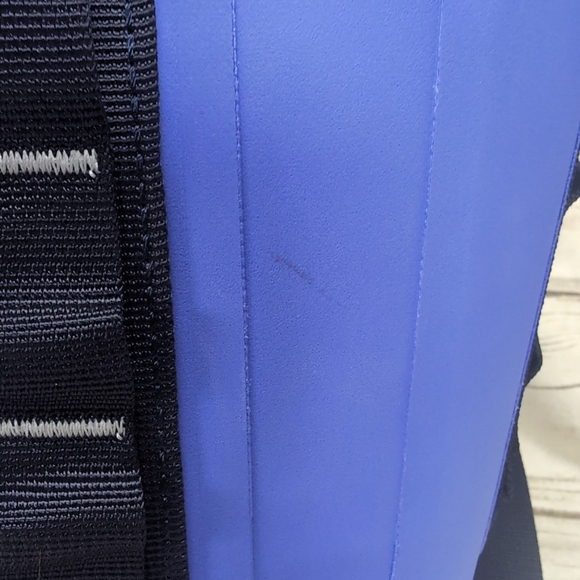 Yeti Hopper M12 Backpack Cooler Ultramarine Violet New With Tags - Picture 3 of 11